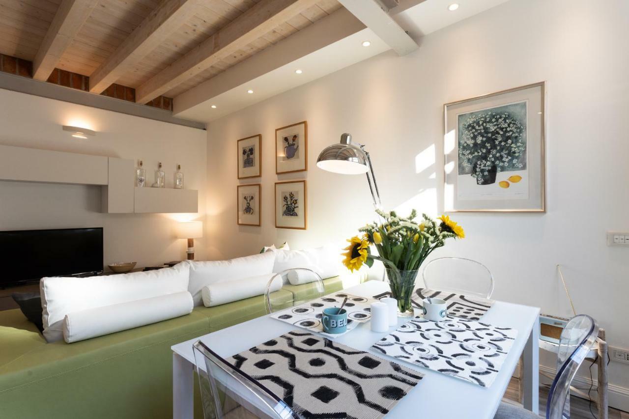White Suite With Private Terrace By Rent All Όπως Εξωτερικό φωτογραφία